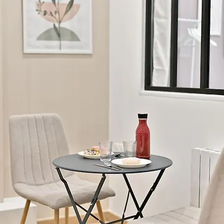 Apartment Place De La Nation *