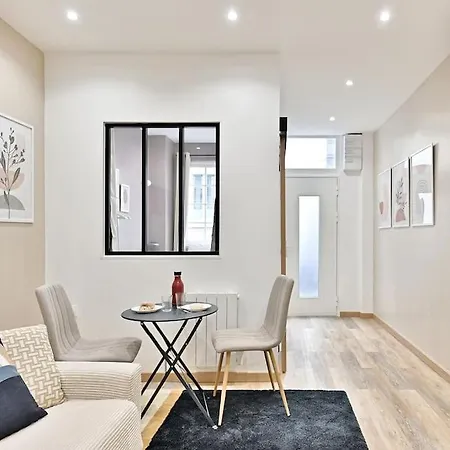 Apartment Place De La Nation Paris